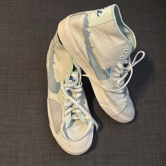 Men’s Nike SB High-Top Sneakers - Picture 3 of 7